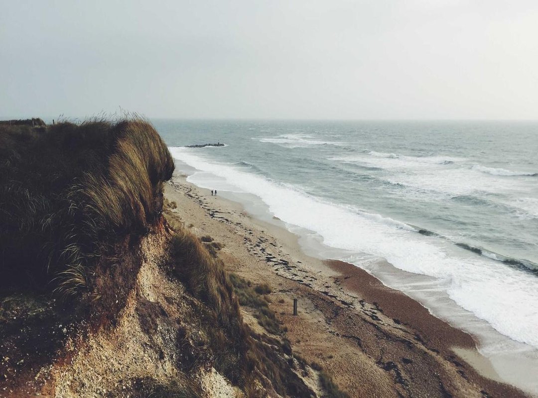 Beyond the Characters: Drawing Iconic Objects, Sidekicks, and Scenes